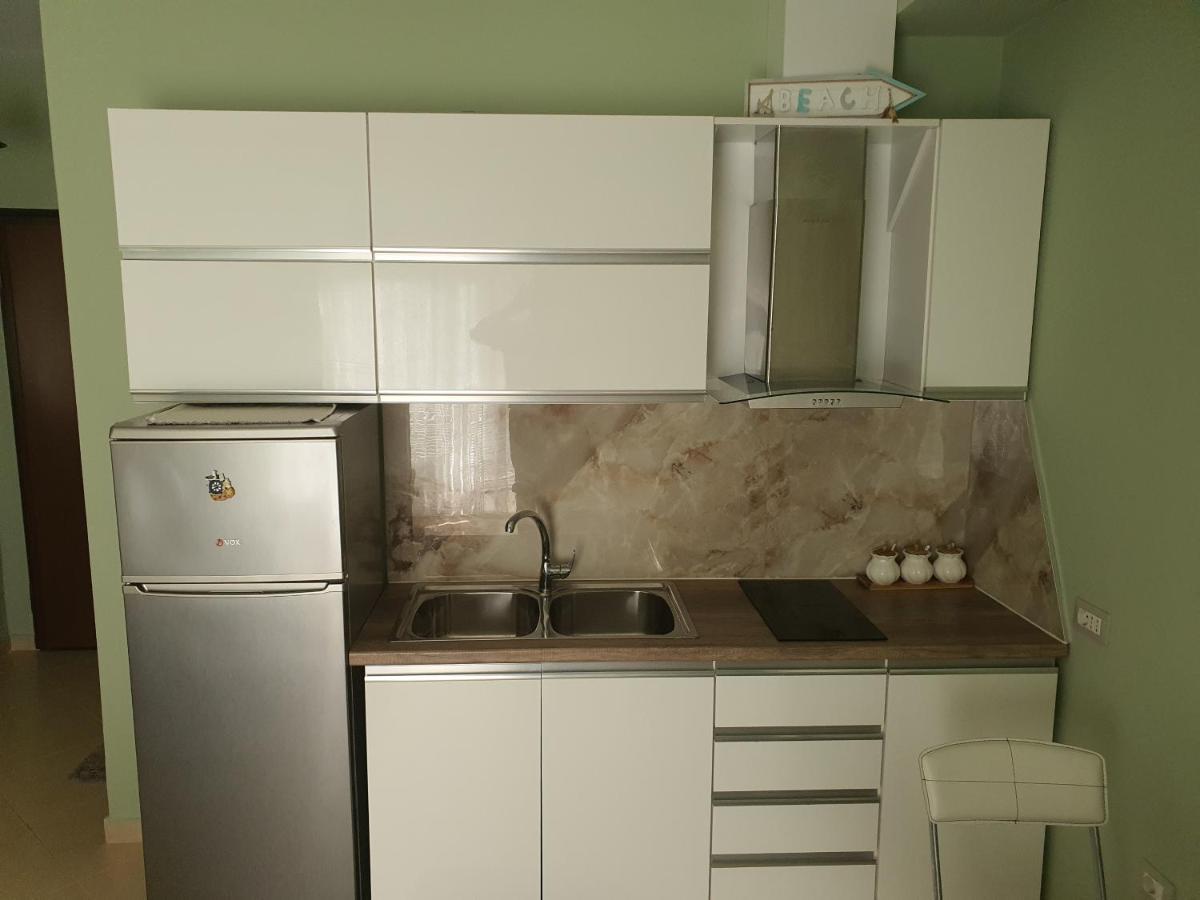 Deni Sea View Apartment Vlorë Екстериор снимка