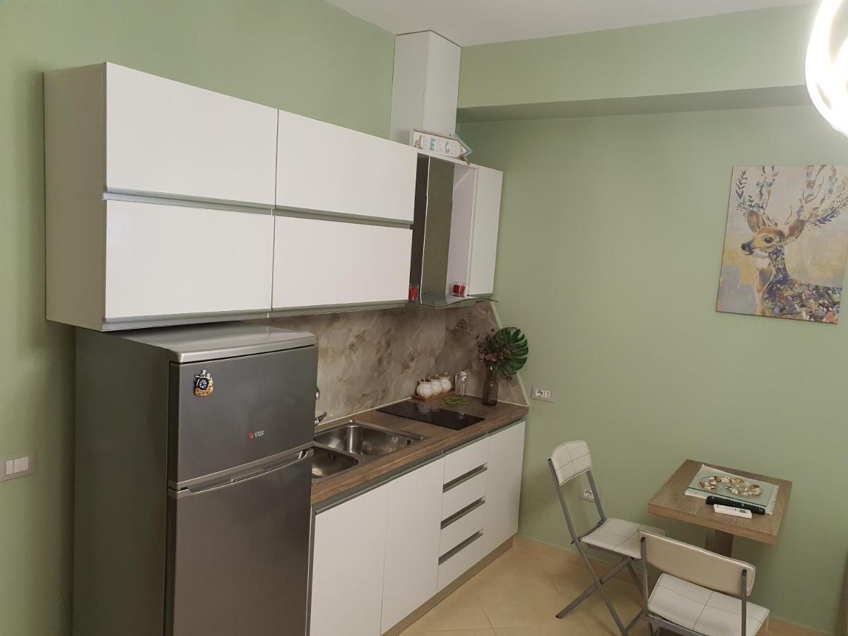 Deni Sea View Apartment Vlorë Екстериор снимка