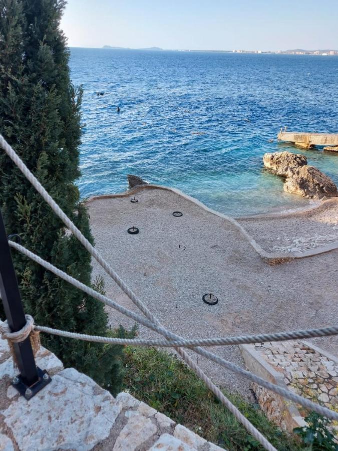 Deni Sea View Apartment Vlorë Екстериор снимка