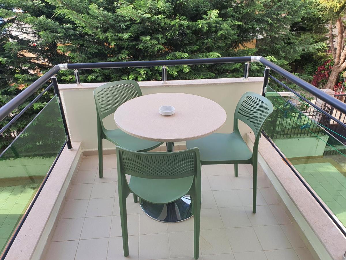 Deni Sea View Apartment Vlorë Екстериор снимка