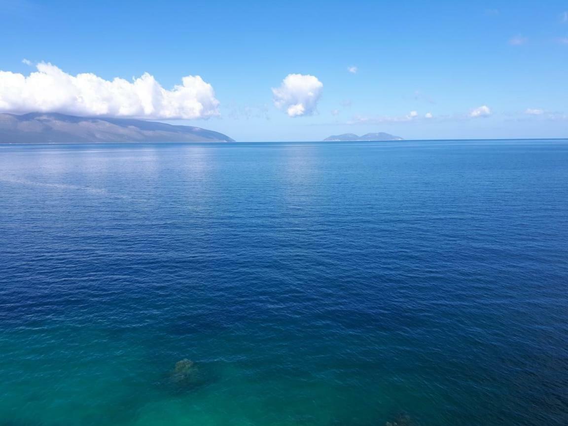 Deni Sea View Apartment Vlorë Екстериор снимка