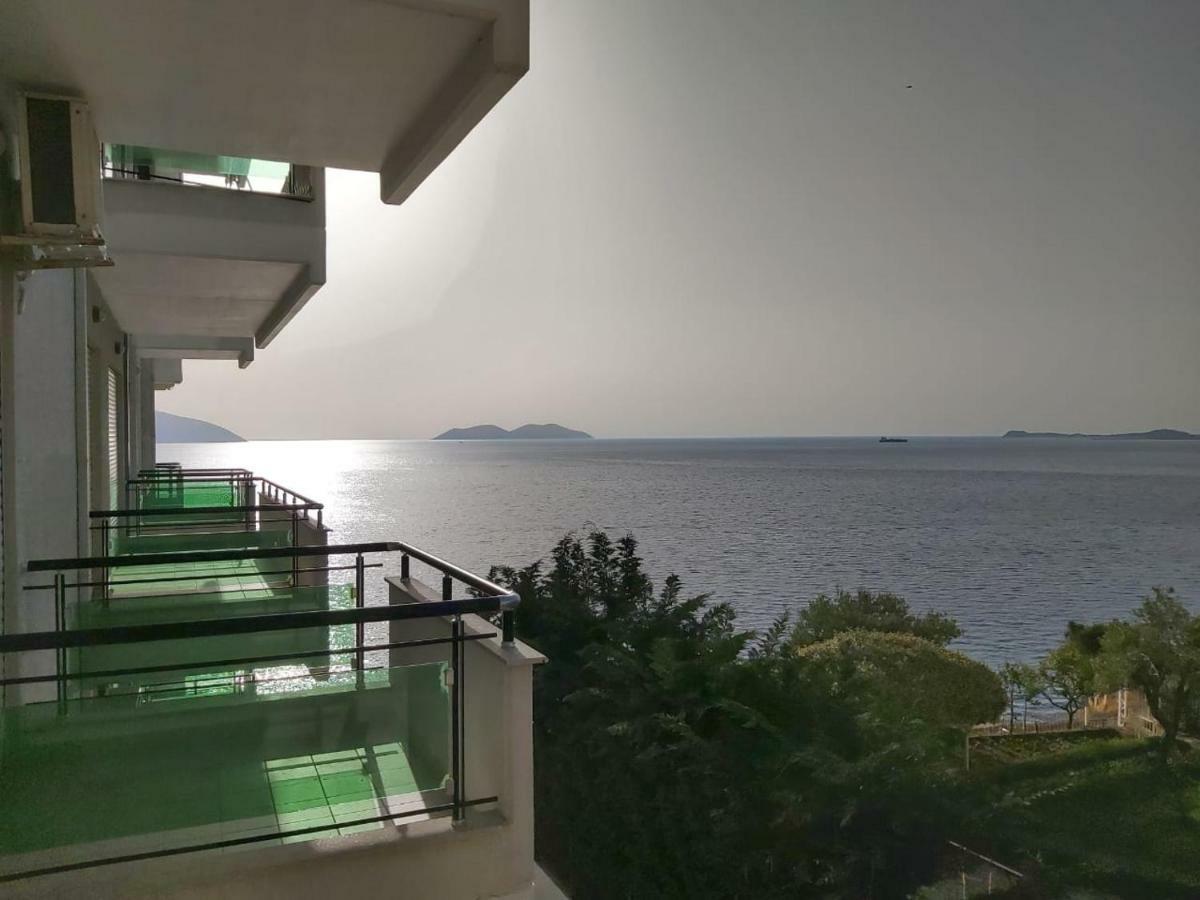 Deni Sea View Apartment Vlorë Екстериор снимка