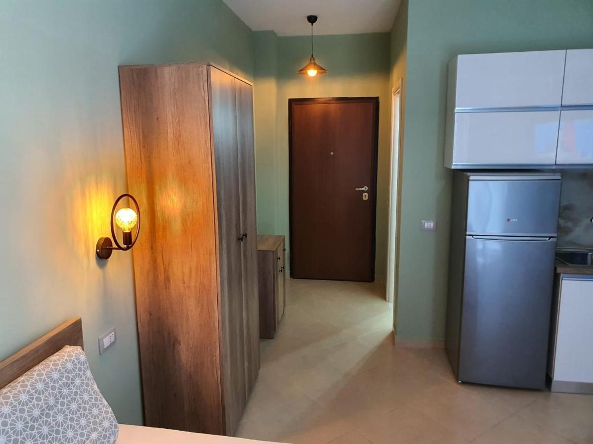 Deni Sea View Apartment Vlorë Екстериор снимка